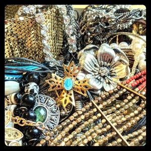 Lot of Vintage Jewelry 4lbs#75